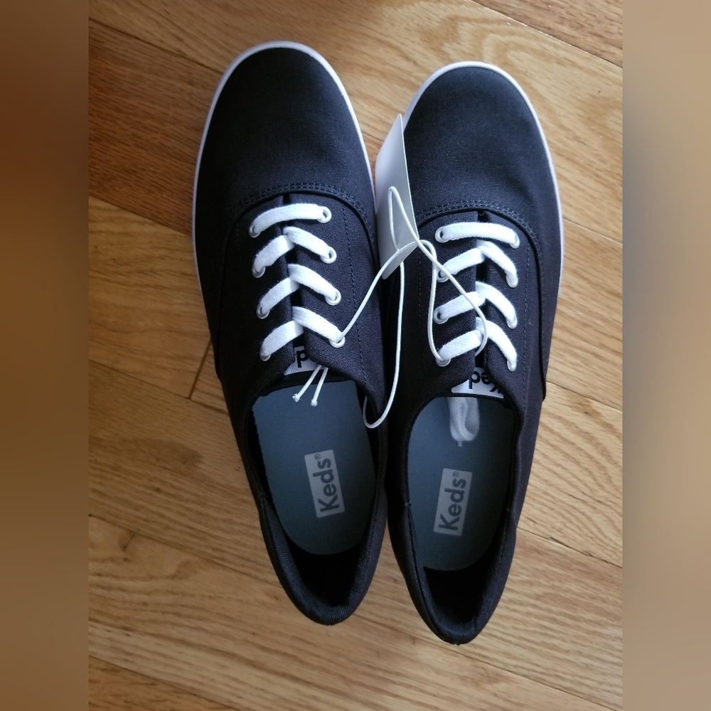 Black keds size 8